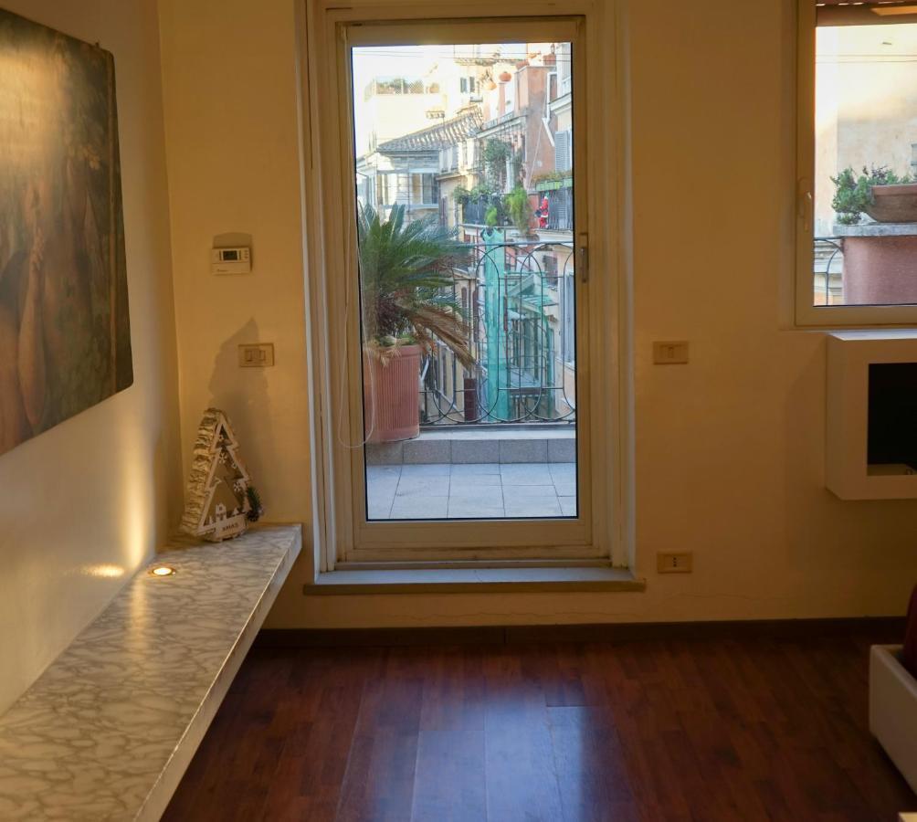 Terrazzo Frattina * Rom